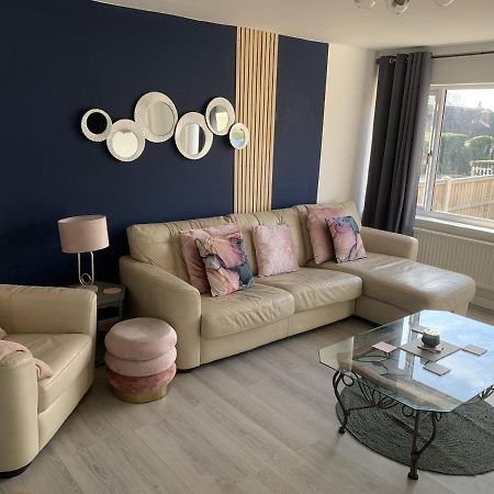 Crowthorne House, Beautiful 3 Bedroom Home For Upto 8 Guests, With Sofa Bed Cul-De-Sac With Private Driveway Nottingham Ngoại thất bức ảnh