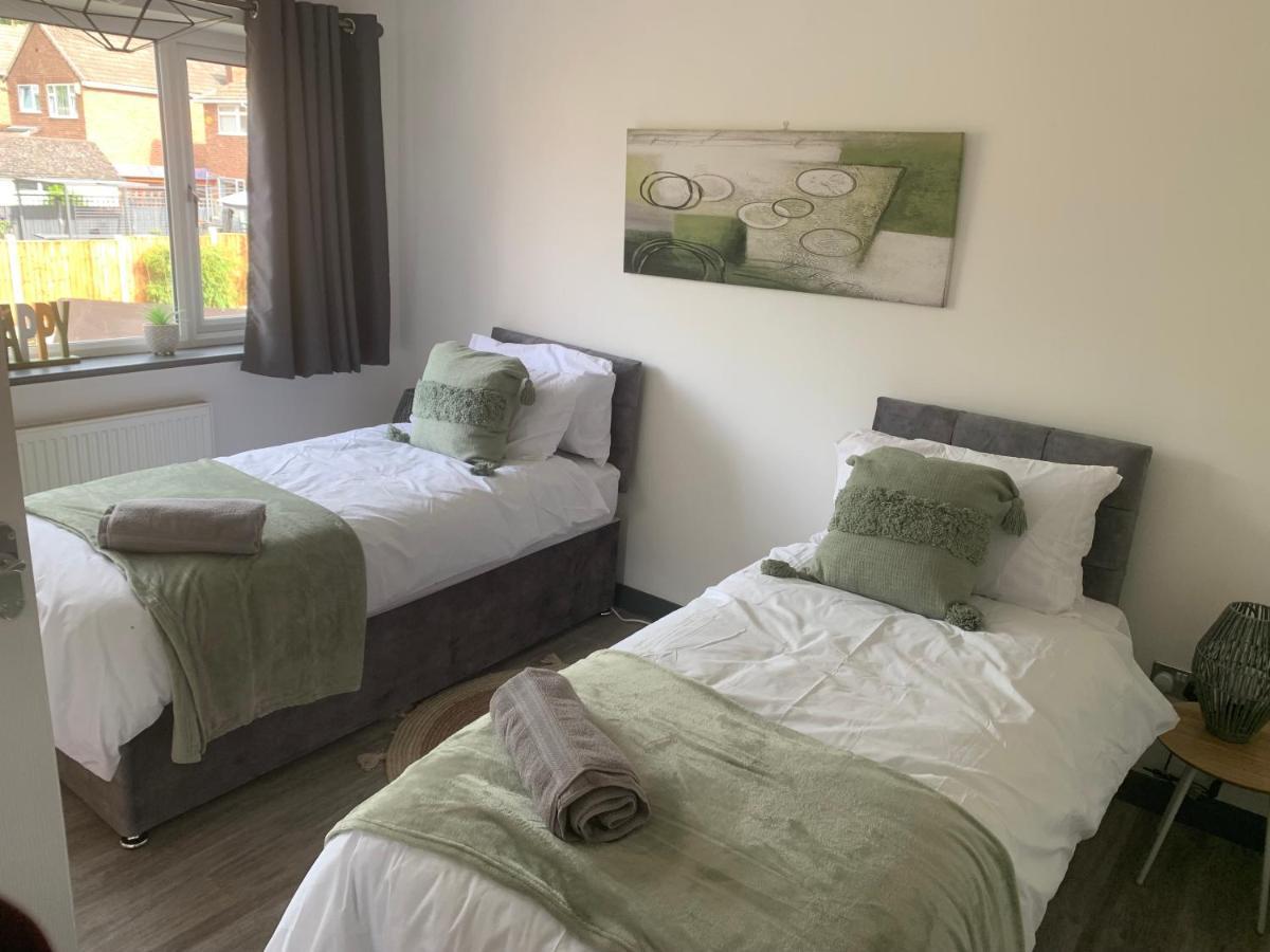 Crowthorne House, Beautiful 3 Bedroom Home For Upto 8 Guests, With Sofa Bed Cul-De-Sac With Private Driveway Nottingham Ngoại thất bức ảnh