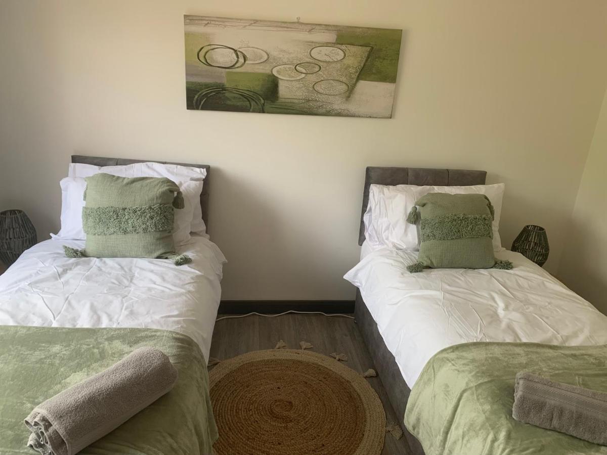 Crowthorne House, Beautiful 3 Bedroom Home For Upto 8 Guests, With Sofa Bed Cul-De-Sac With Private Driveway Nottingham Ngoại thất bức ảnh