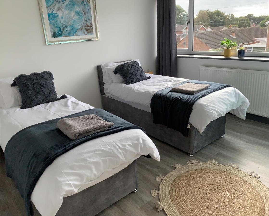 Crowthorne House, Beautiful 3 Bedroom Home For Upto 8 Guests, With Sofa Bed Cul-De-Sac With Private Driveway Nottingham Ngoại thất bức ảnh